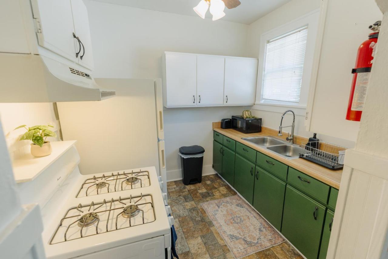 Historic Revival King Bed Midtown Memphis 70 Fast Wifi Free Parking Yes Pets Villa Eksteriør bilde