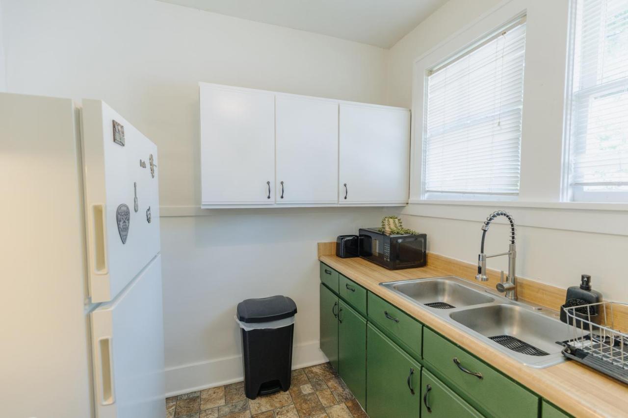 Historic Revival King Bed Midtown Memphis 70 Fast Wifi Free Parking Yes Pets Villa Eksteriør bilde